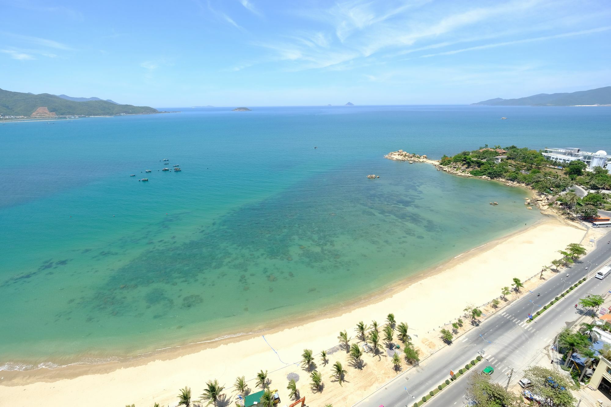 Sunrise Hon Chong Ocean View Apartment Нячанг Экстерьер фото